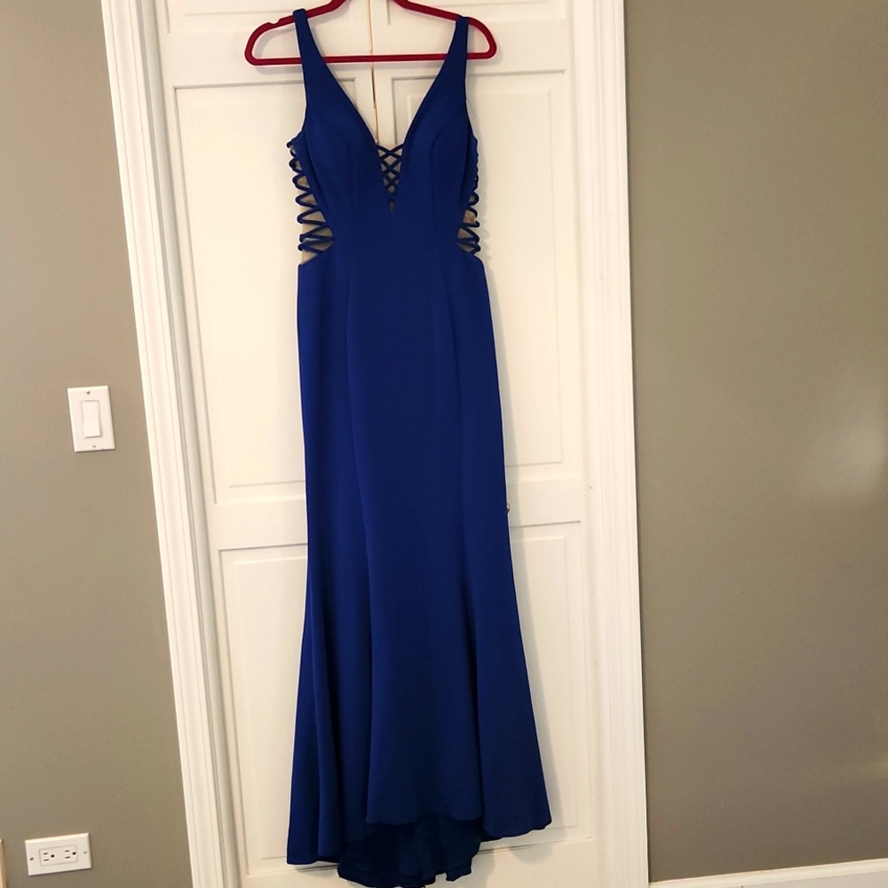 Camille gown with train size 6
